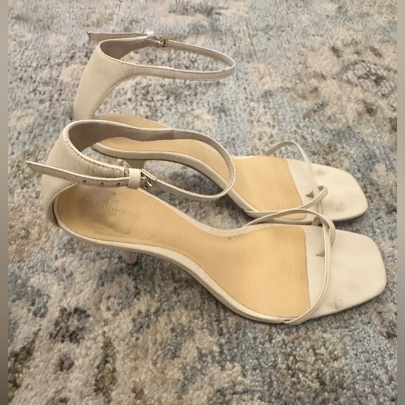 Reformation Gigi Strappy Mid Heel Sandal size 9 - Picture 10 of 12